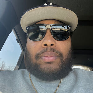 Meet your Posher, E-moneybags.